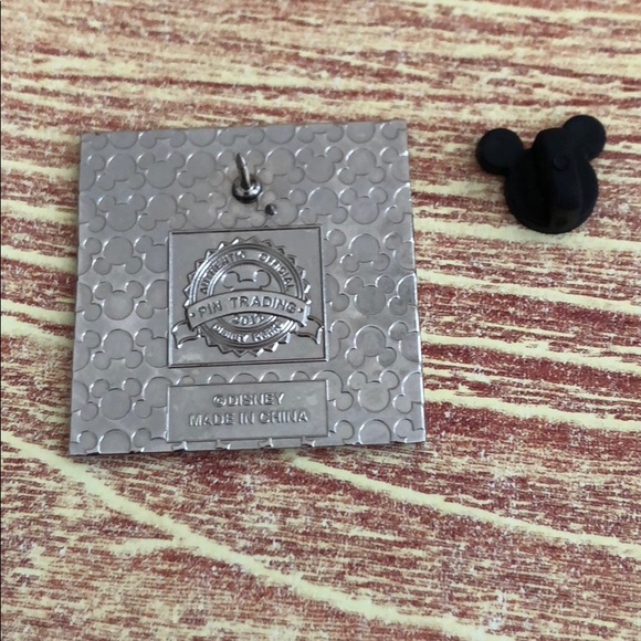 Goofy Disney Trading Pin - Picture 3 of 3